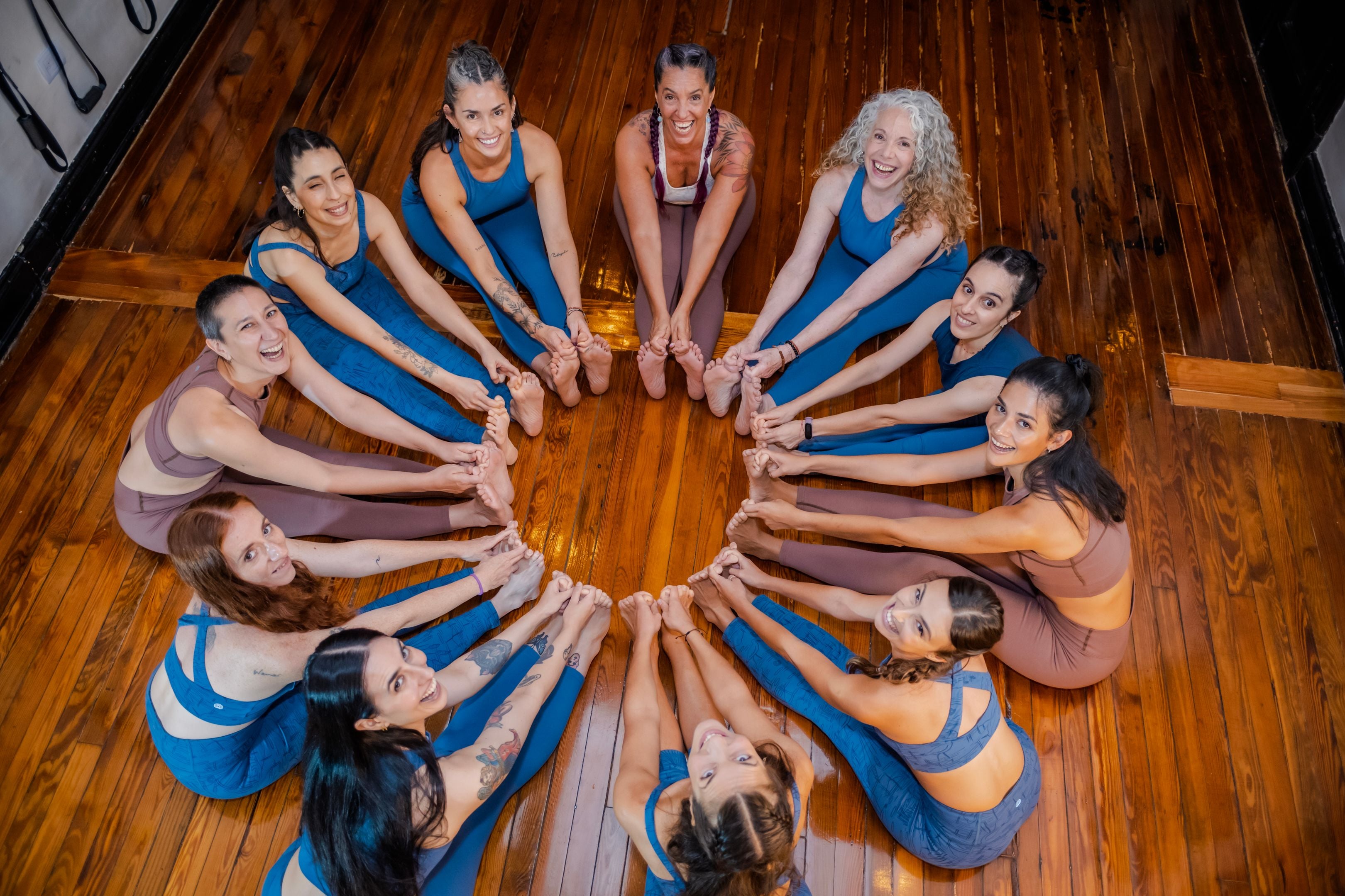 Profes egresadas Maas Yoga